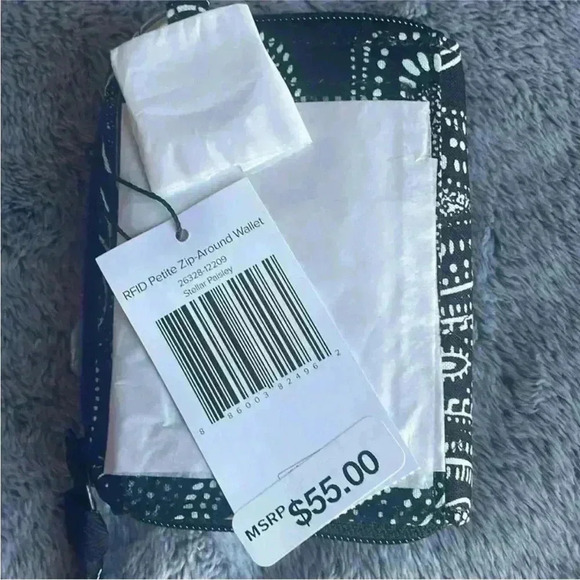 Vera Bradley RFID Petite Zip-Around Wallet in Cotton Stellar Paisley NWT - Picture 4 of 4